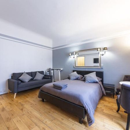 Private Studio - Avenue Des Champs-Elysees Apartman Párizs Kültér fotó