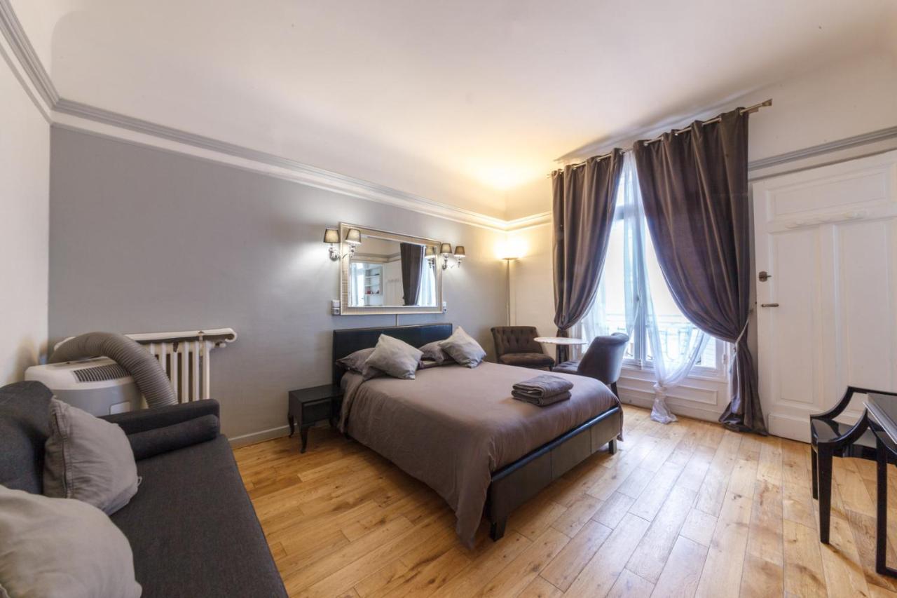 Private Studio - Avenue Des Champs-Elysees Apartman Párizs Kültér fotó